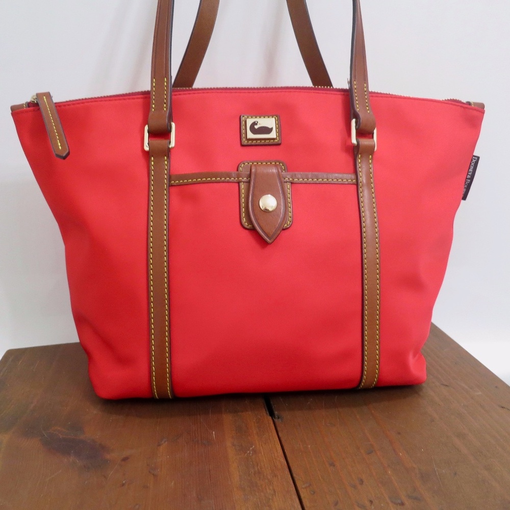 Dooney & Bourke Vibrant Red Wayfarer Large Sporty & Classic Nylon Tote EUC